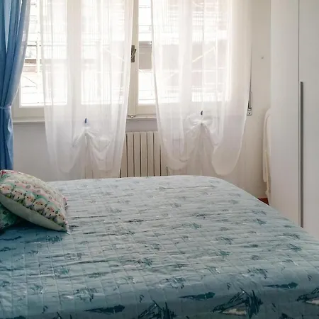 Apartment Amazing In With 2 Bedrooms And Wifi *