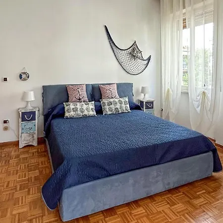 Amazing In With 2 Bedrooms And Wifi Apartment *