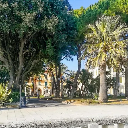Apartment Amazing In With 2 Bedrooms And Wifi Diano Marina